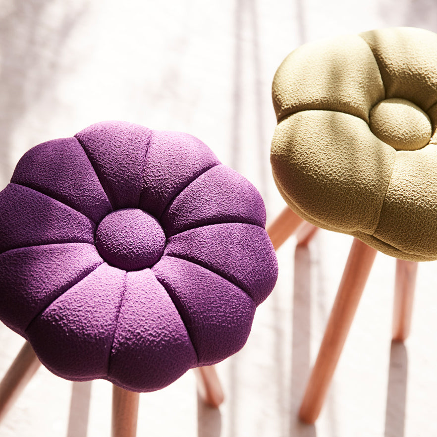 MONACA stool that looks like Japanese sweets, sakura, cute