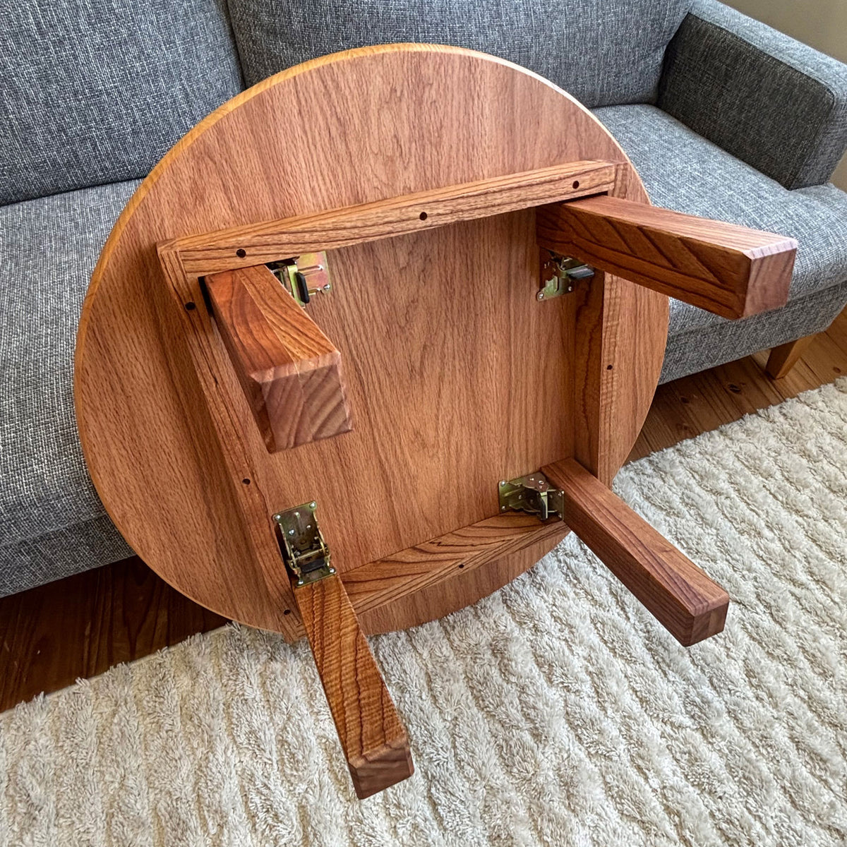 Japanese Sawtooth Oak (Kunugi) Folding Chabudai – Handmade Round Floor Table from Okawa, Japan