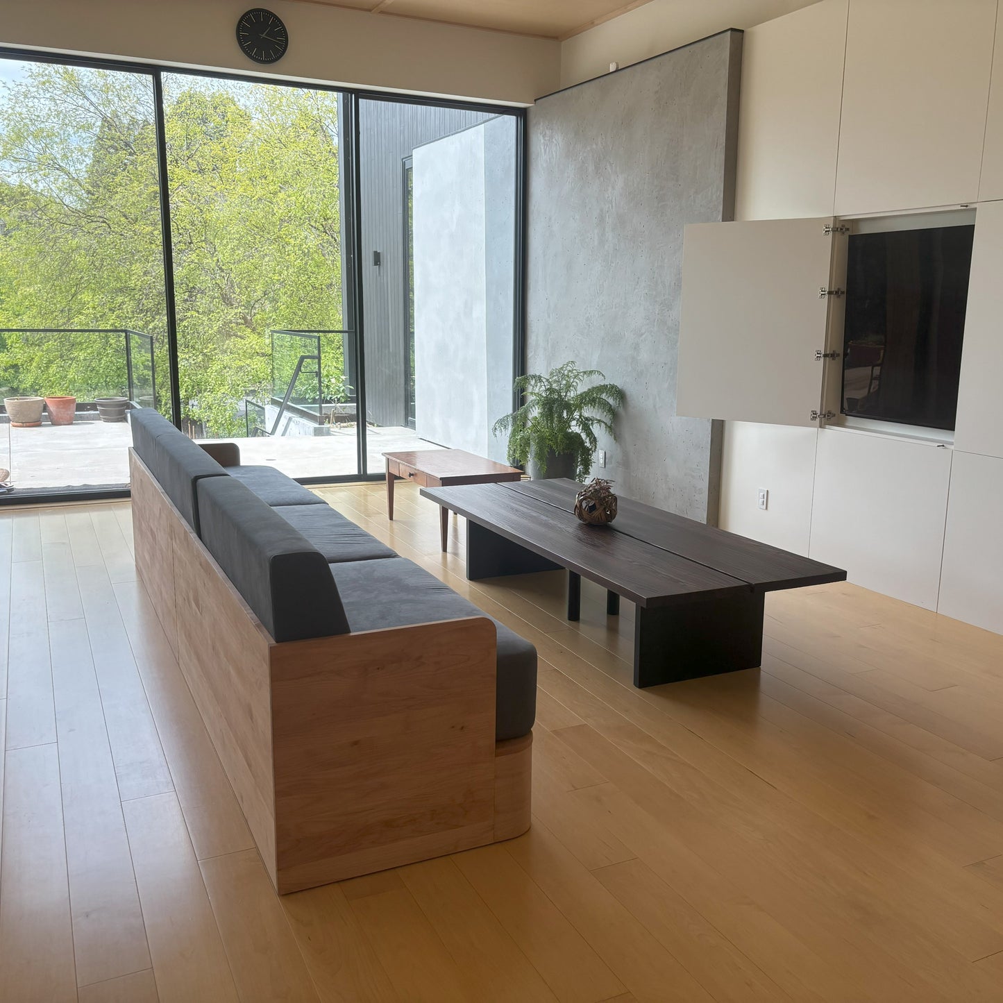 【 Fully Custom-made】Modern Sofa with Storage – Solid Alder Frame