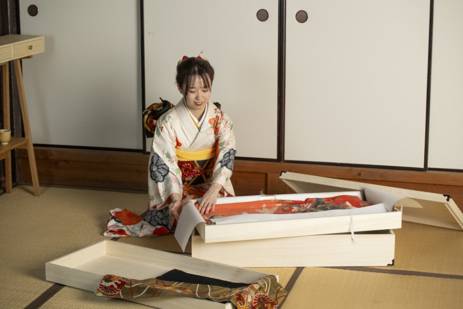 Why Paulownia Wood is the Best Material for Kimono Storage