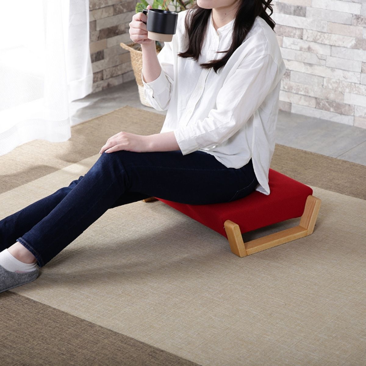 ZAGAKU Floor Chair | Washable, Stackable, Low-VOC | Made in Ōkawa, Japan