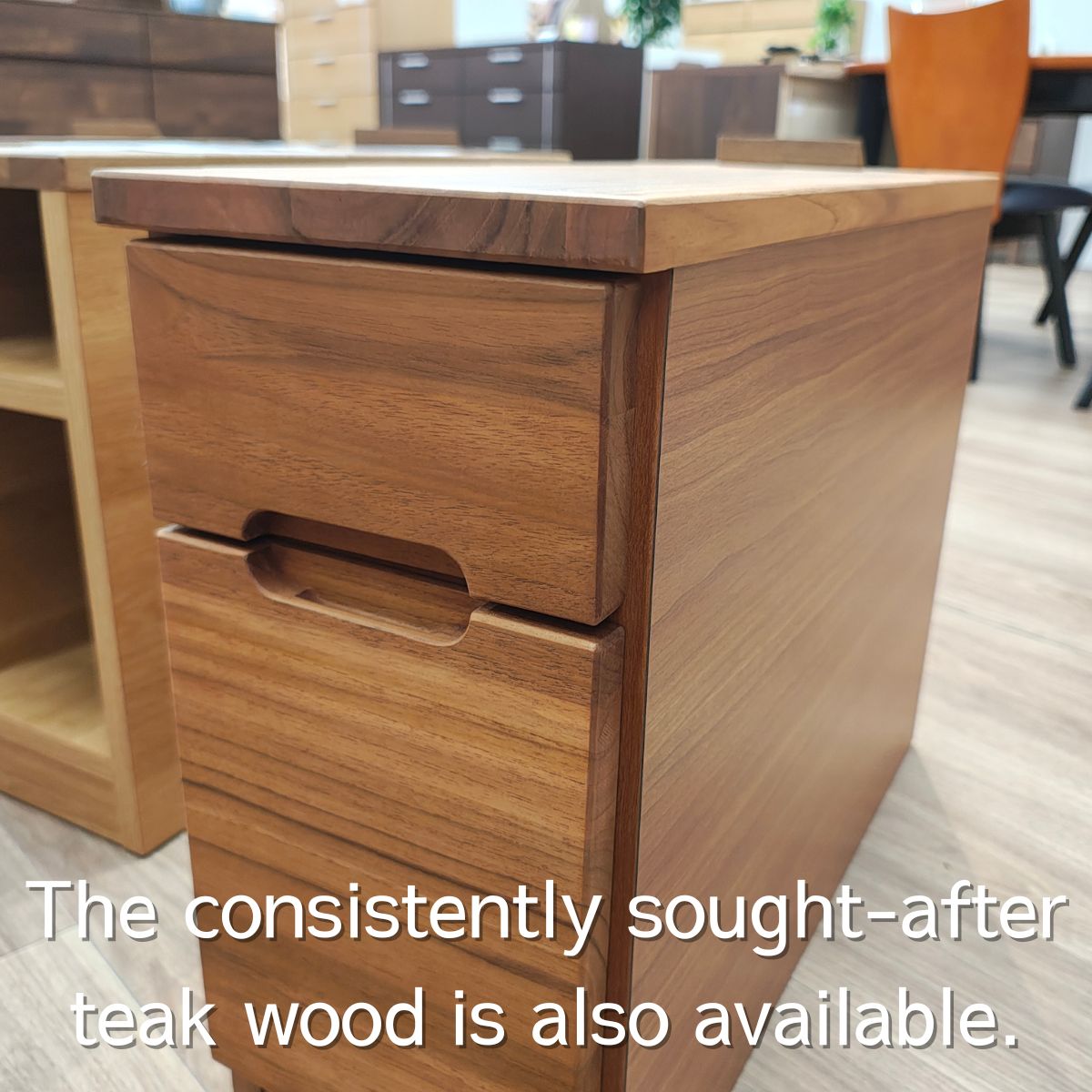 Oka｜Solid Wood Side Table — Japanese Craftsman-Built, Fully Assembled