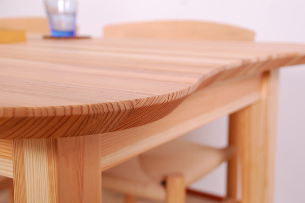 [W150 D80 H72cm] Japanese cedar clover shaped dining table