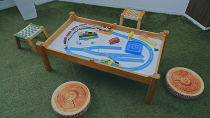 Children's Secret Base Reversible Table (Hinoki), black board, natural wood